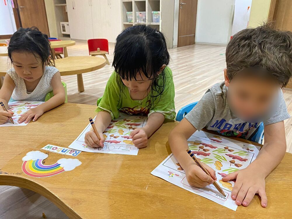 幼児の学習風景